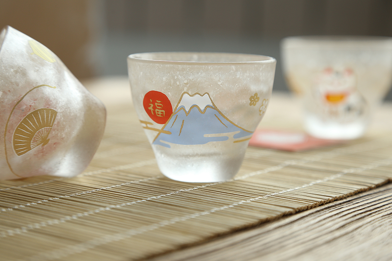 雪花纹吉祥物对杯手工玻璃杯