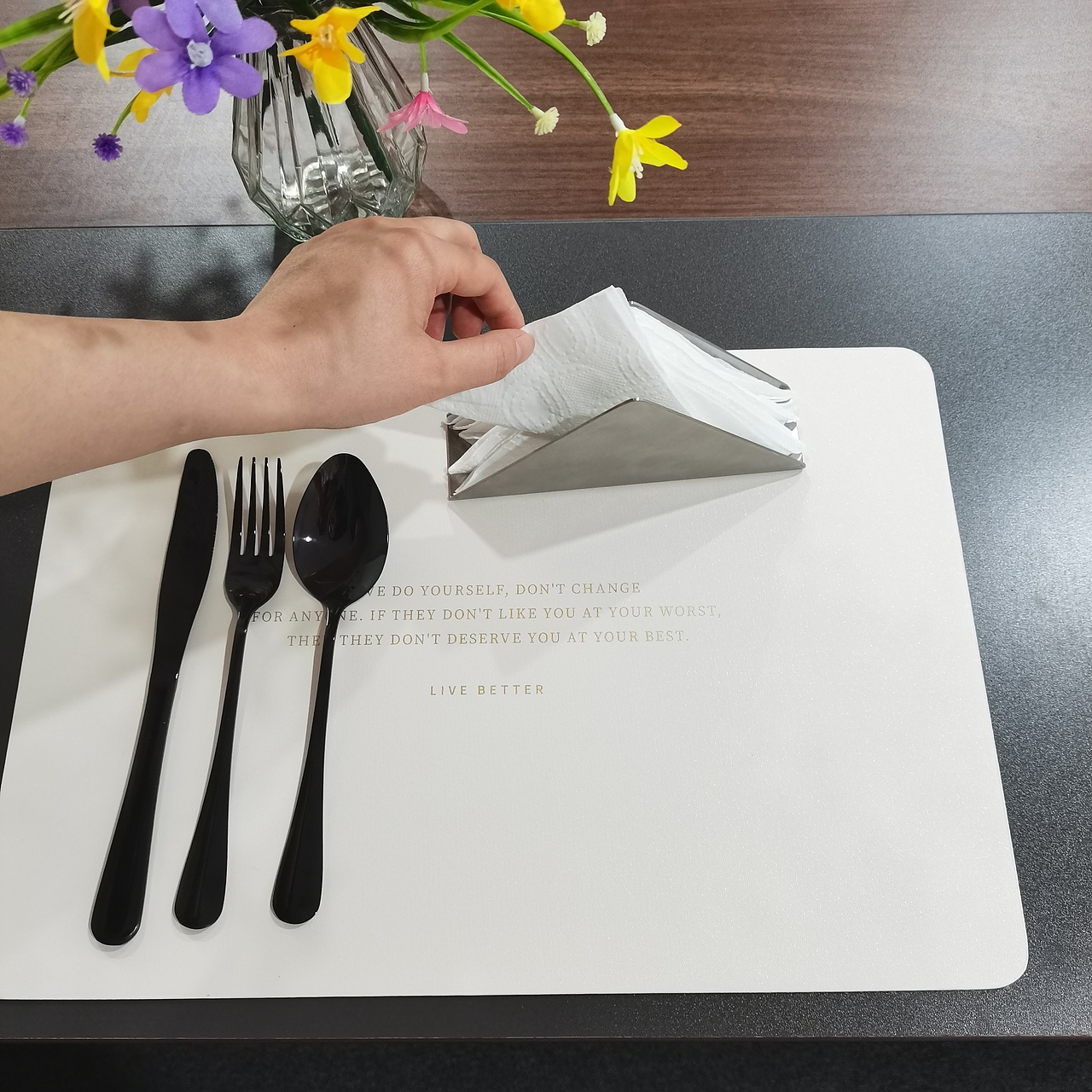 三角纸巾架（图ZMzY1NDQwOTMy） - 产品摄影 - 站酷设计师伯爵cris原创素材 - 站酷ZCOOL