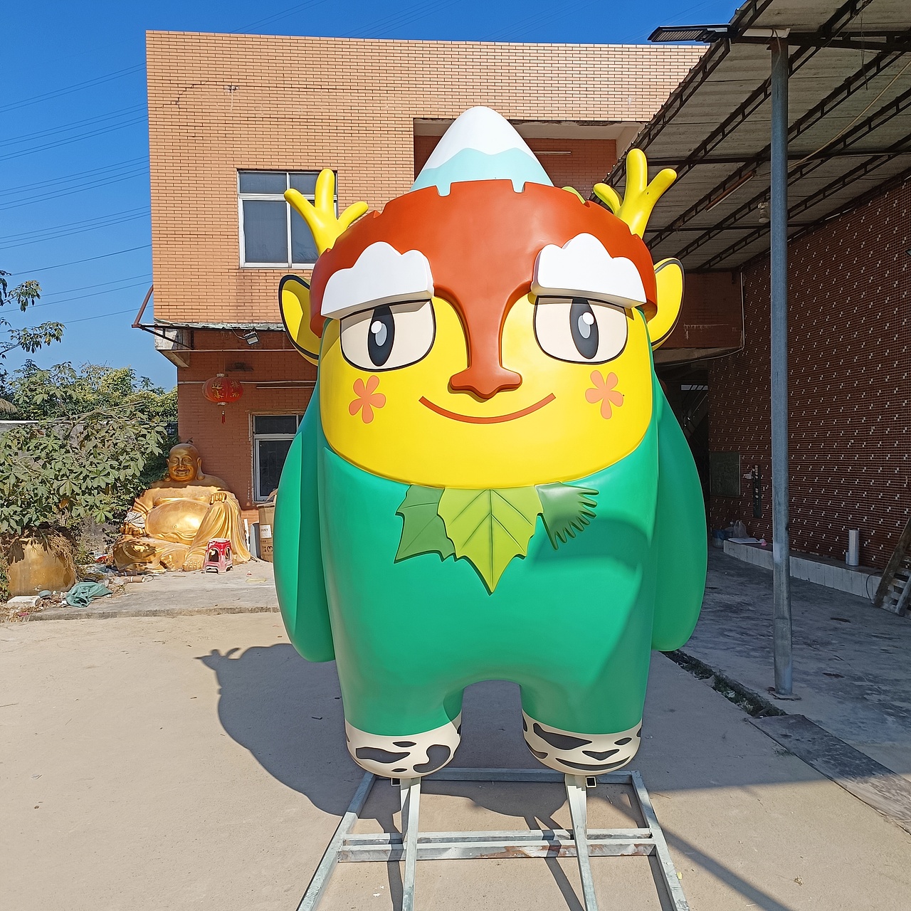 云翠山旅游度假区吉祥物公仔玻璃钢雕塑定制