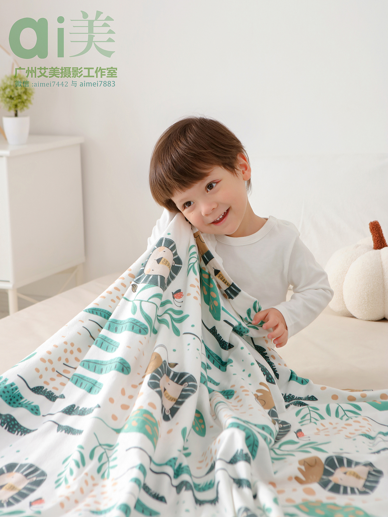 童装拍摄广州外国母婴装儿童产品拼拍模特拍照淘宝摄影