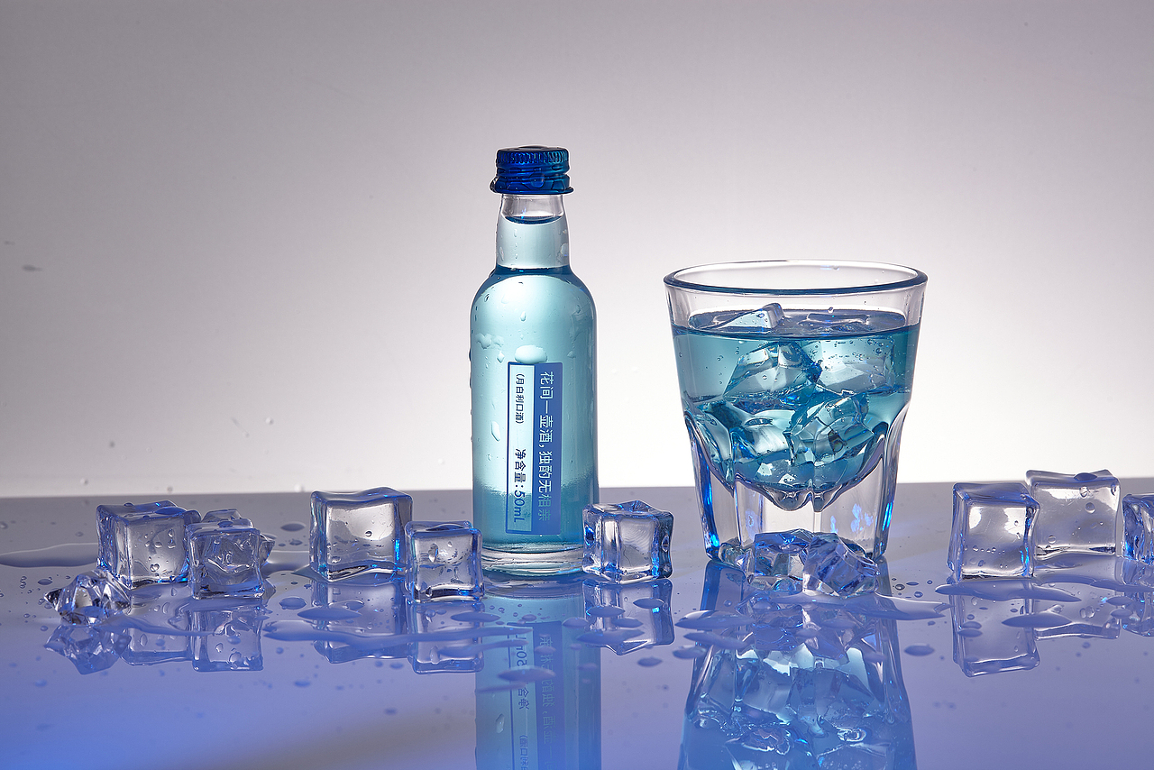 「静物摄影」利口酒果味酒平面广告拍摄教程