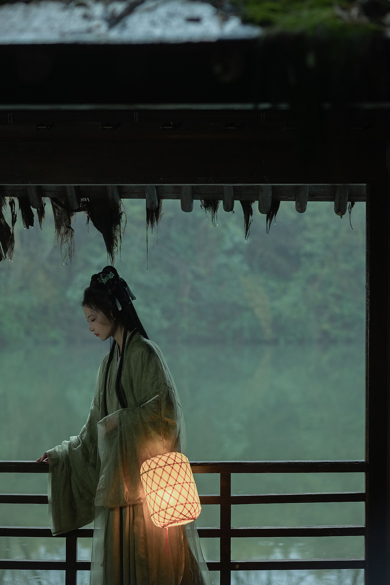 绿意晓声浓