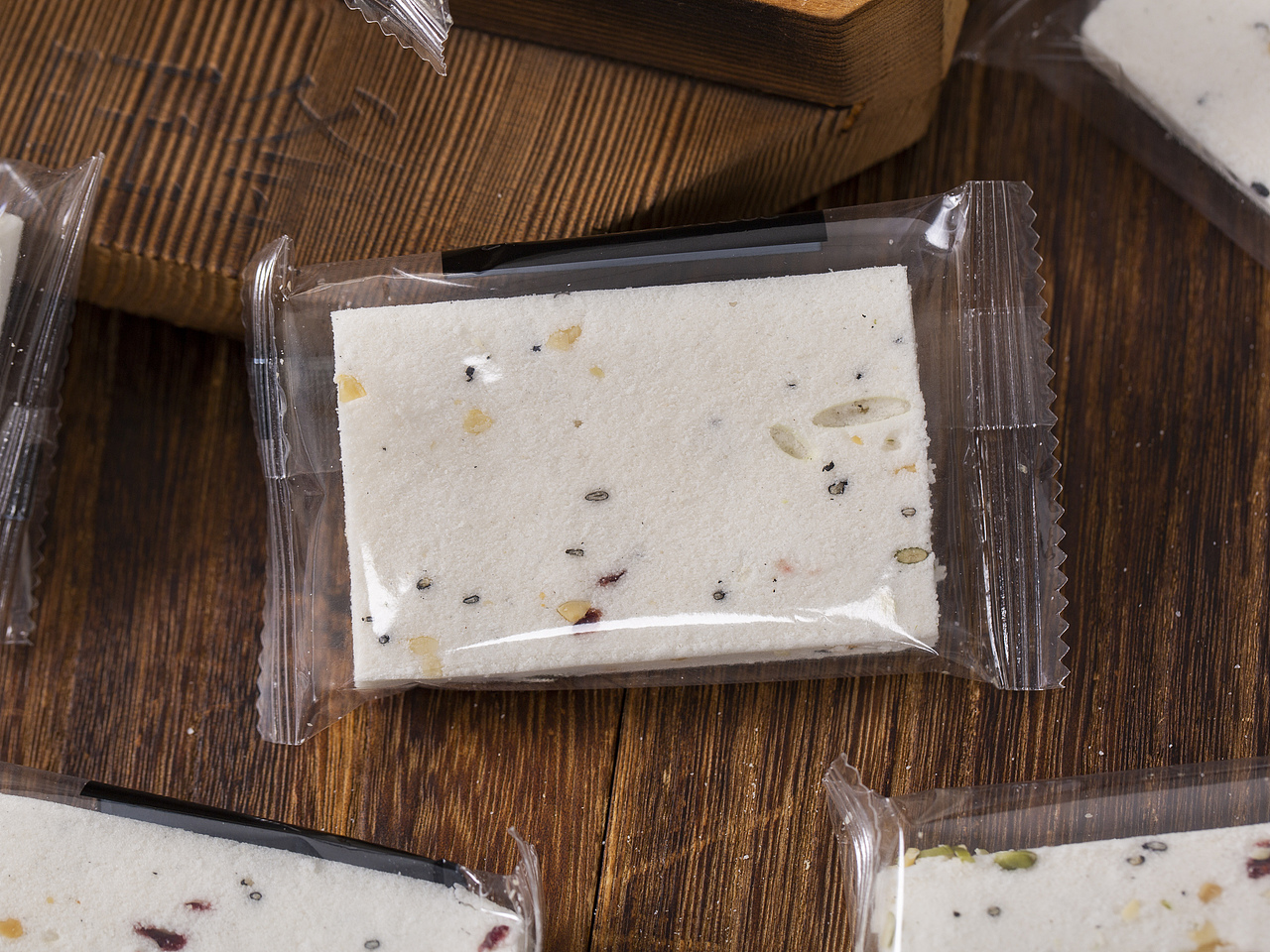 有间|千层茯苓八珍糕