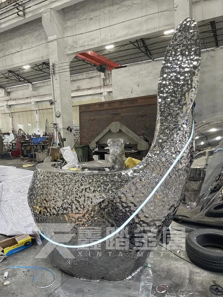 特色不锈钢水波纹吧台、不锈钢DJ服务前台