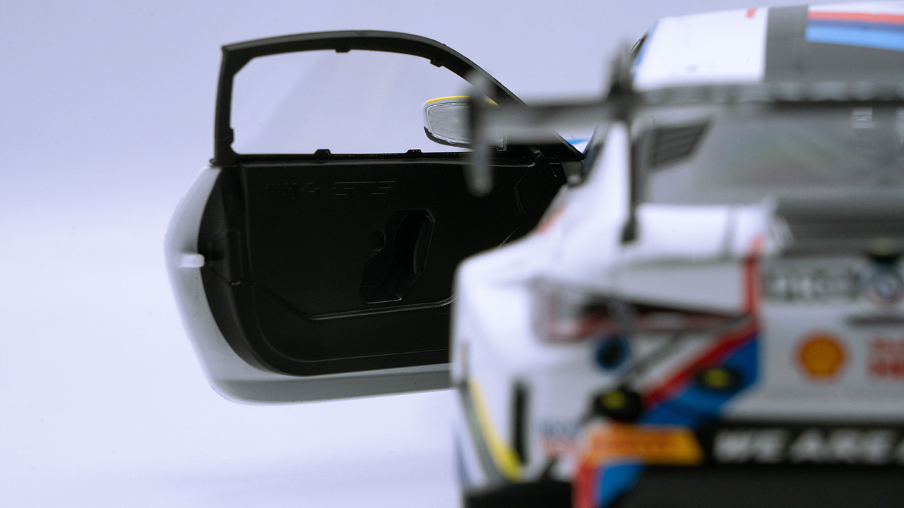 BMW M4 GT3 MINICHAMPS 1:18