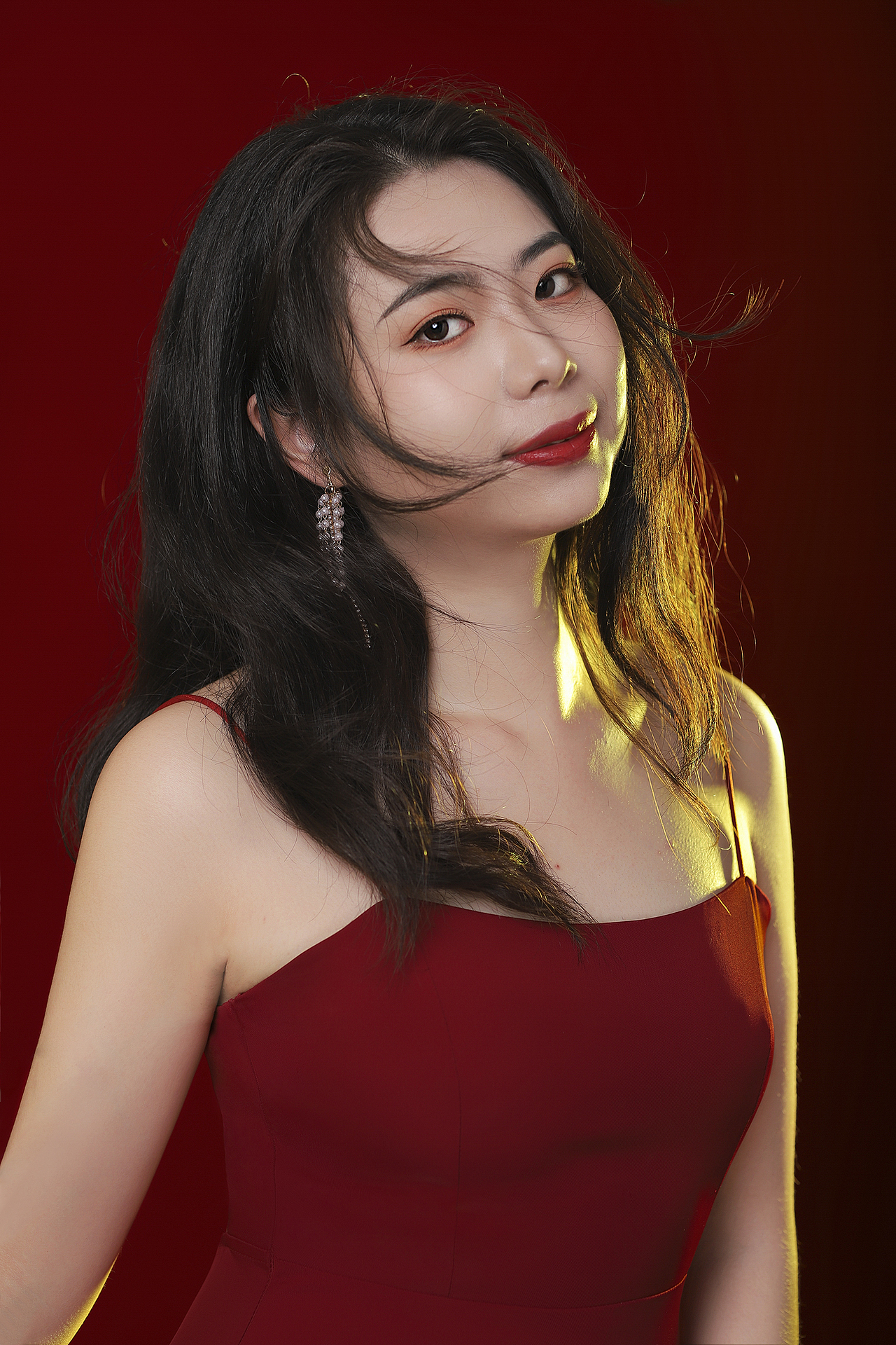 客片｜红色复古人像肖像写真（图ZMzA4OTk5NDY0） - 人像摄影 - 站酷设计师成都摄影安静原创素材 - 站酷ZCOOL