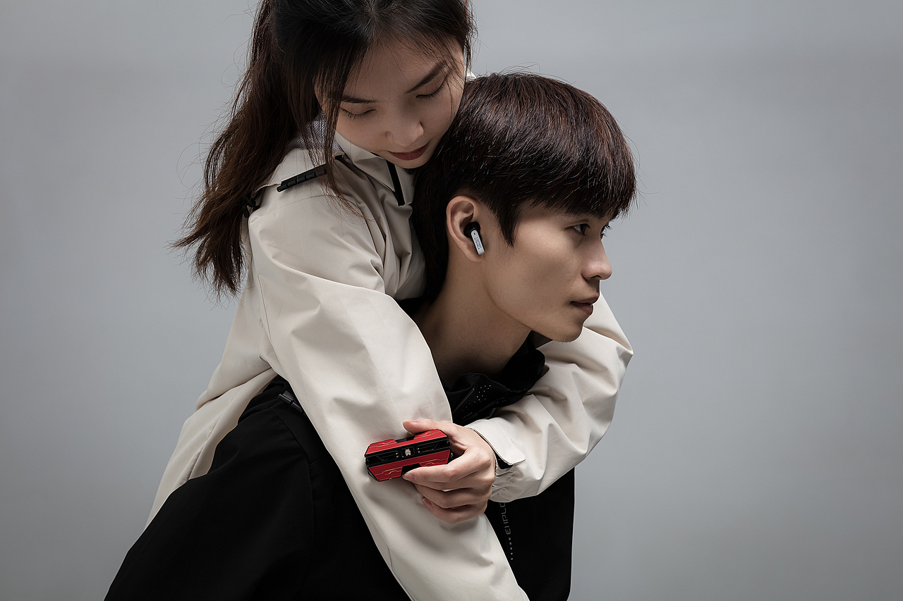 随手拍丨漫威金属TWS耳机