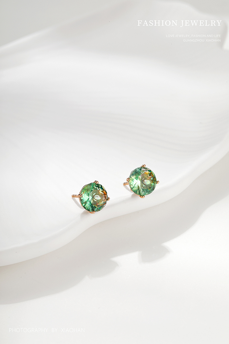 电商饰品拍摄 简约风 极简风 宝石耳钉 耳钉 日常拍摄（图ZMzY4OTEwNTA4） - 产品摄影 - 站酷设计师广州小韩原创素材 - 站酷ZCOOL