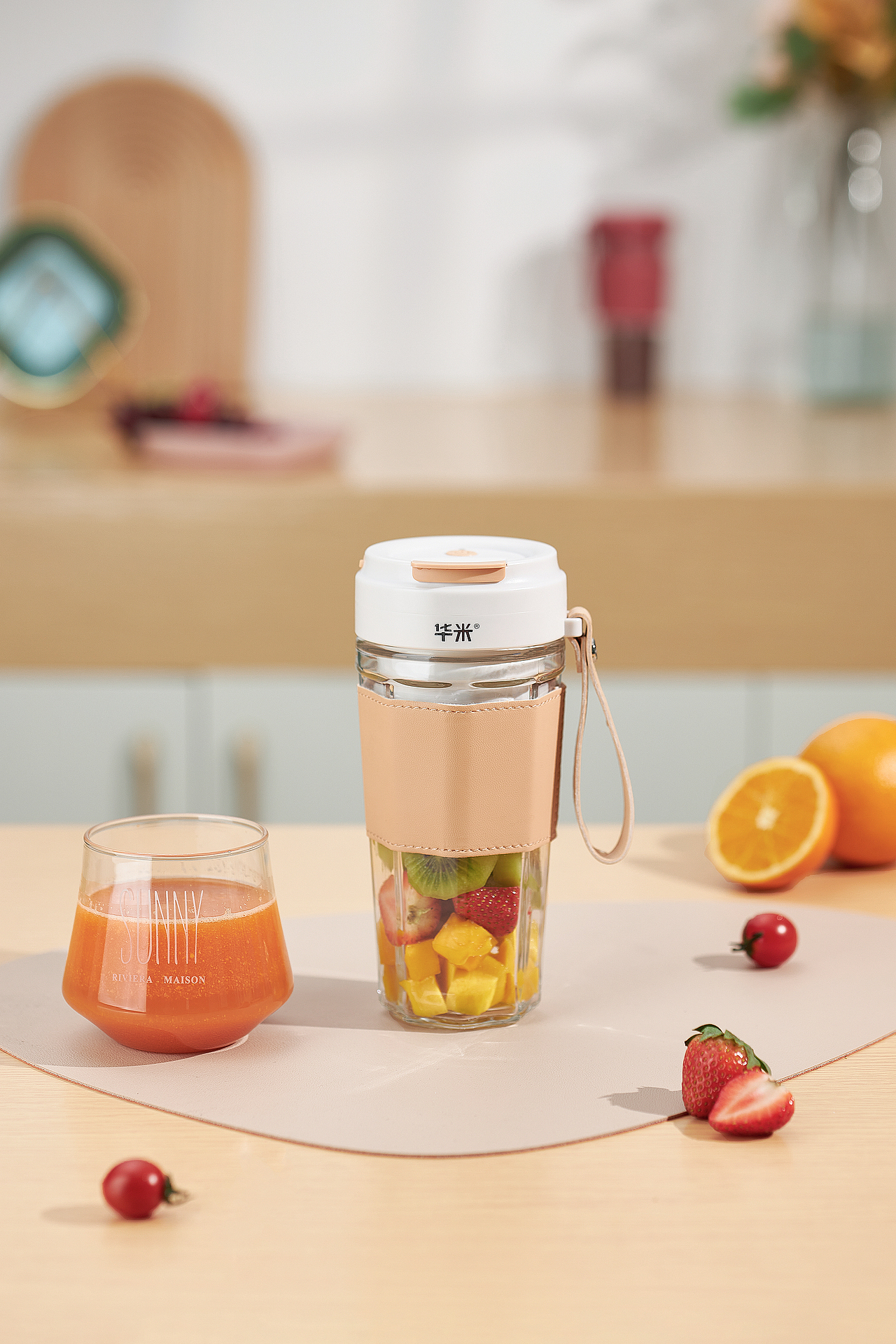 榨汁杯详情场景拍摄静物产品创意小家电榨汁机场景图