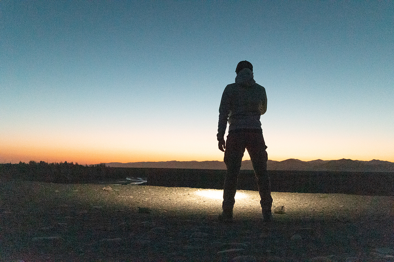 日出下的敦煌西千佛洞/党河峡谷（图ZMzM2MjM3MzM2） - 风光摄影 - 站酷设计师摄影师恩旭原创素材 - 站酷ZCOOL