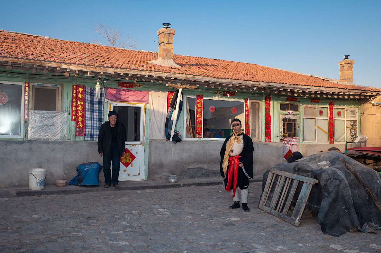 助马堡的元宵节——牙豆彦茂 人文摄影作品