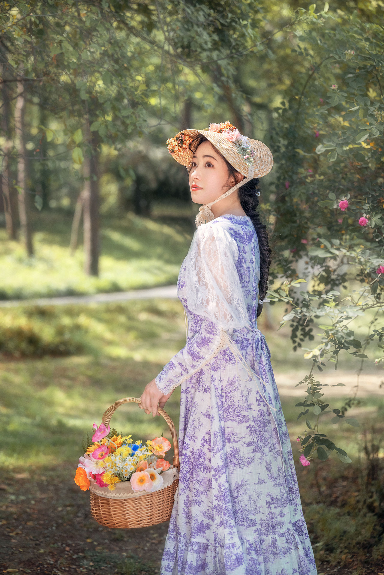 花园漫步（图ZMzE1MTM3NTky） - 人像摄影 - 站酷设计师糊涂仙人LEO原创素材 - 站酷ZCOOL