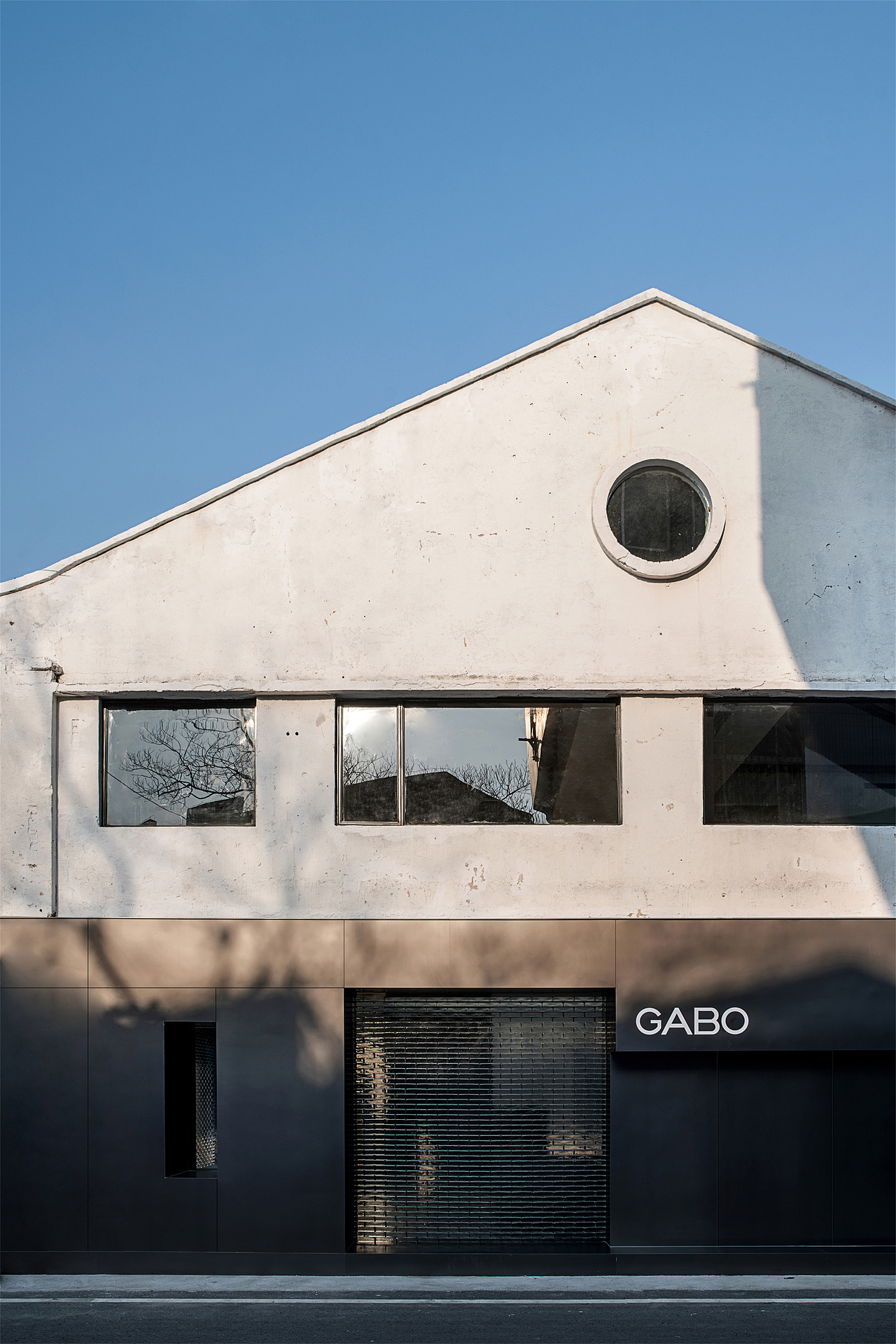 LEW丨厂房改造丨卫浴美学空间（图ZMzAwMjgwNzQ0） - 商业空间设计 - 站酷设计师里与外创意原创素材 - 站酷ZCOOL