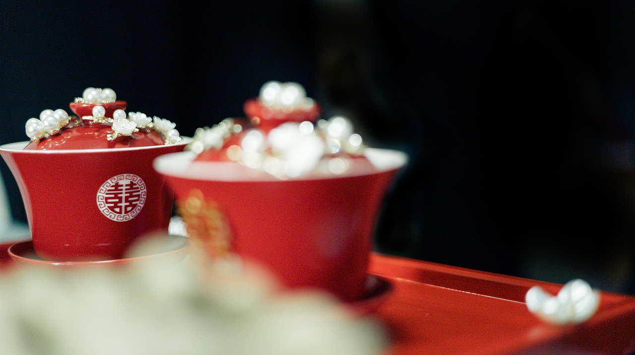 我许你一场凤冠霞帔的婚礼