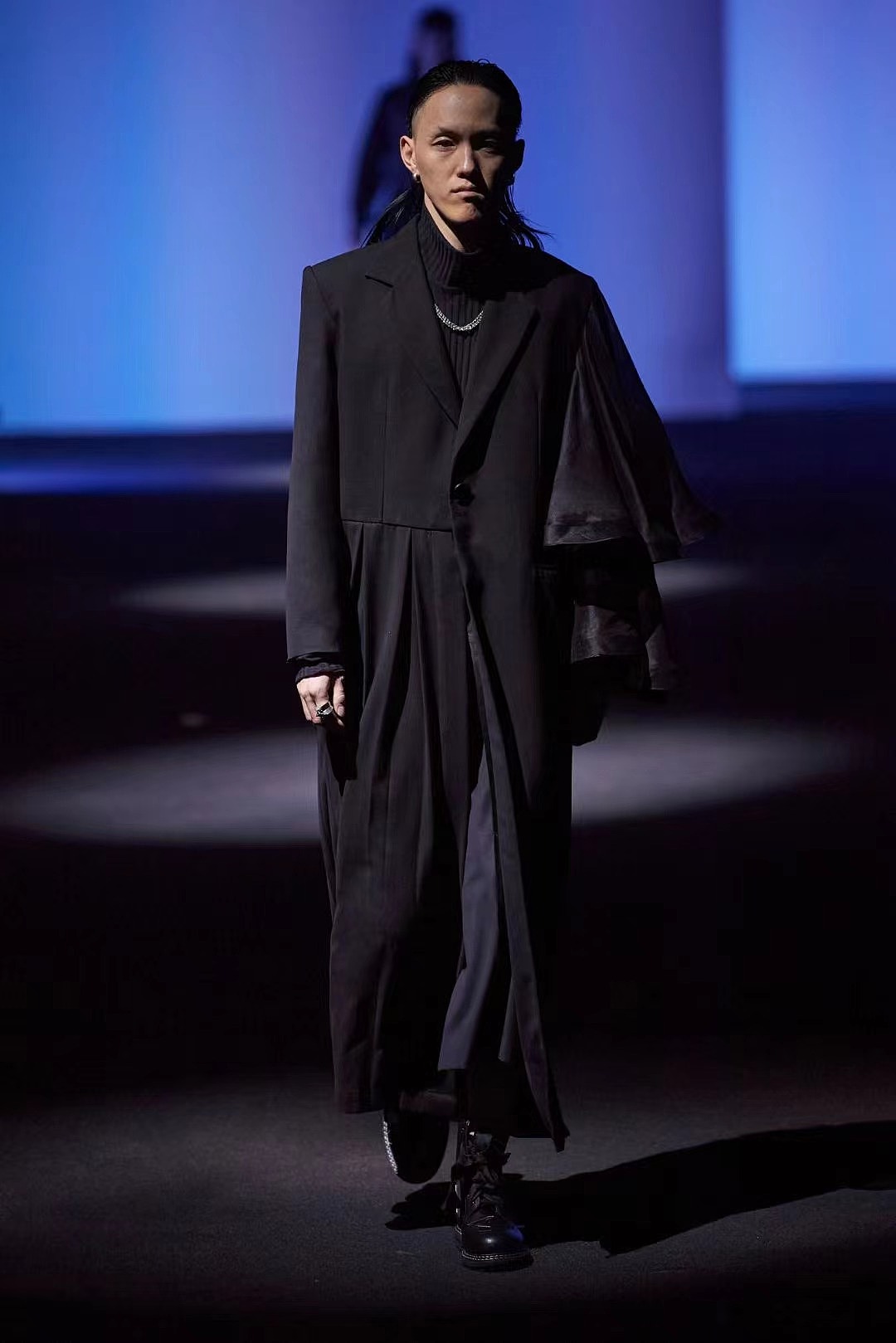 刘嘉懿SS2022上海时装周作品（图ZMzQ0NDM4Mjk2） - 休闲/流行服饰 - 站酷设计师破晓的熙阳原创素材 - 站酷ZCOOL