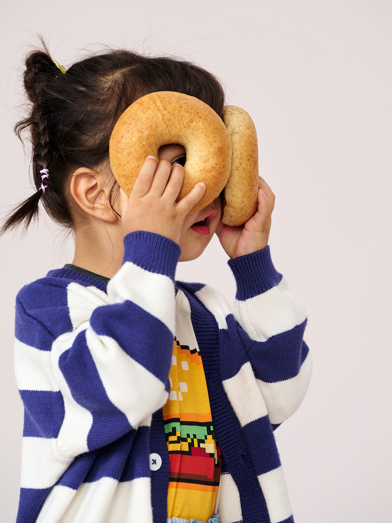 holakids x paucillar 2023a/w 鞋子拍摄