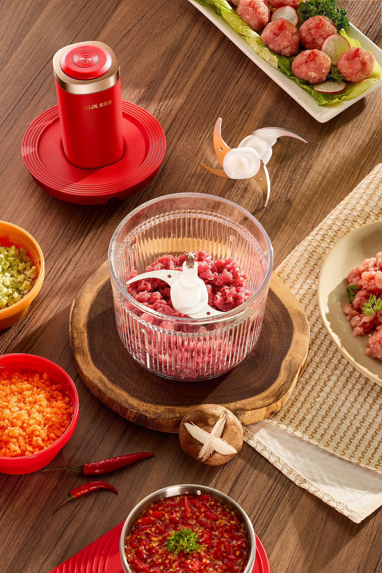 龙年新年风-奥克斯佐料机（绞肉机）（图ZMzU4MzE0NTY4） - 产品摄影 - 站酷设计师KongSuze原创素材 - 站酷ZCOOL