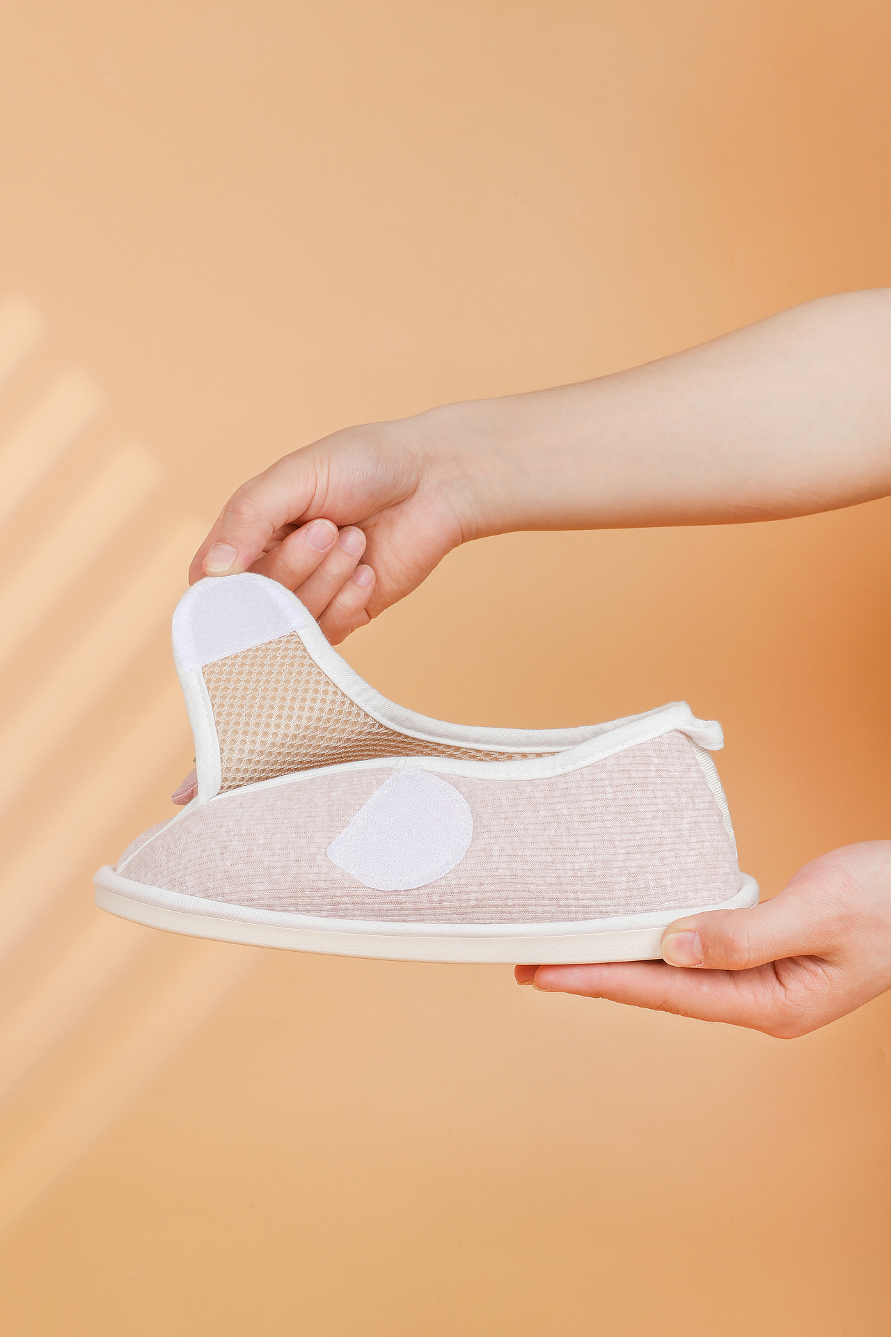 家居日用品拍摄 —(溢乳垫模特)&版权归客户所有