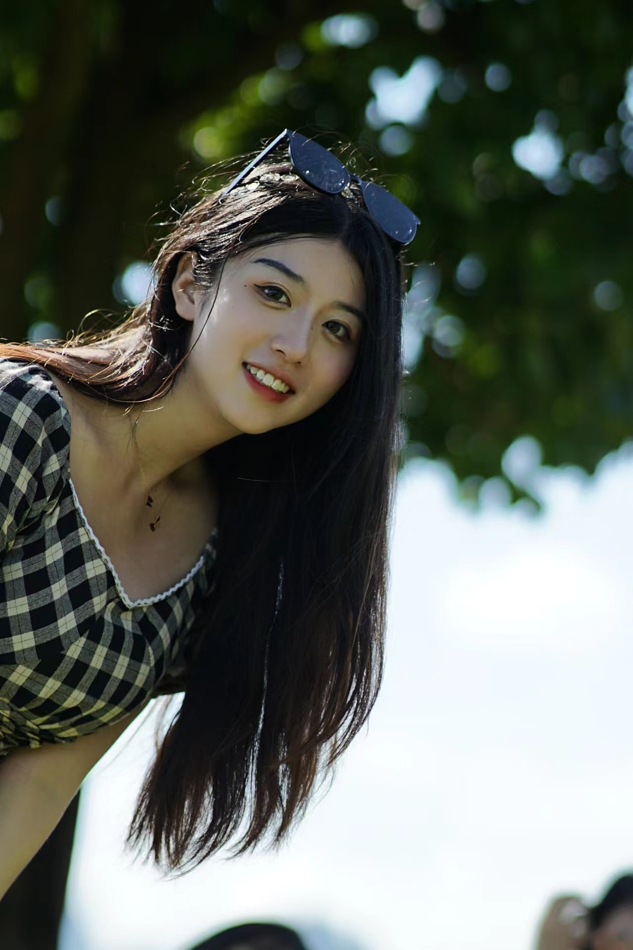桂海晴岚的女孩