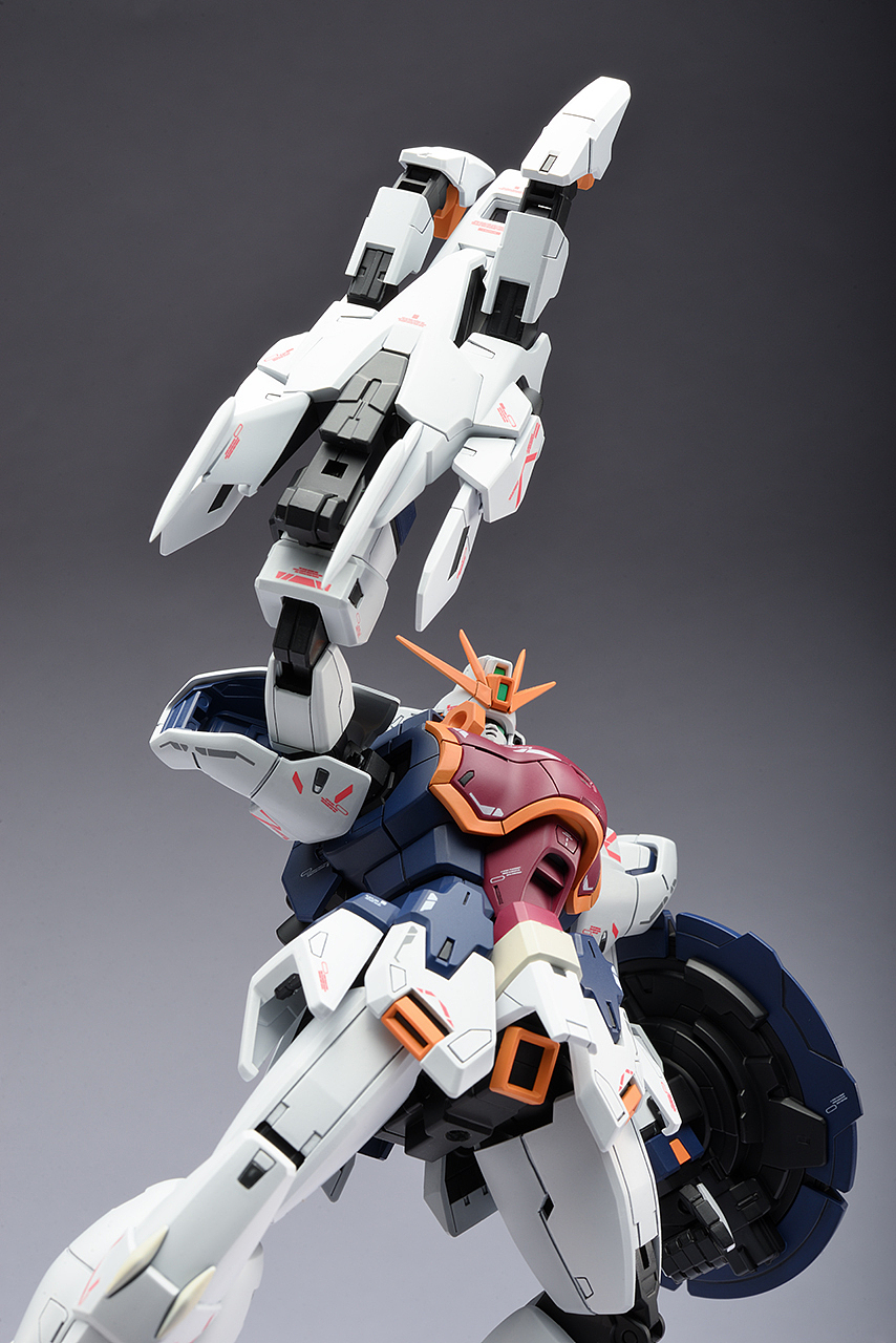 mg獠牙装备神龙高达