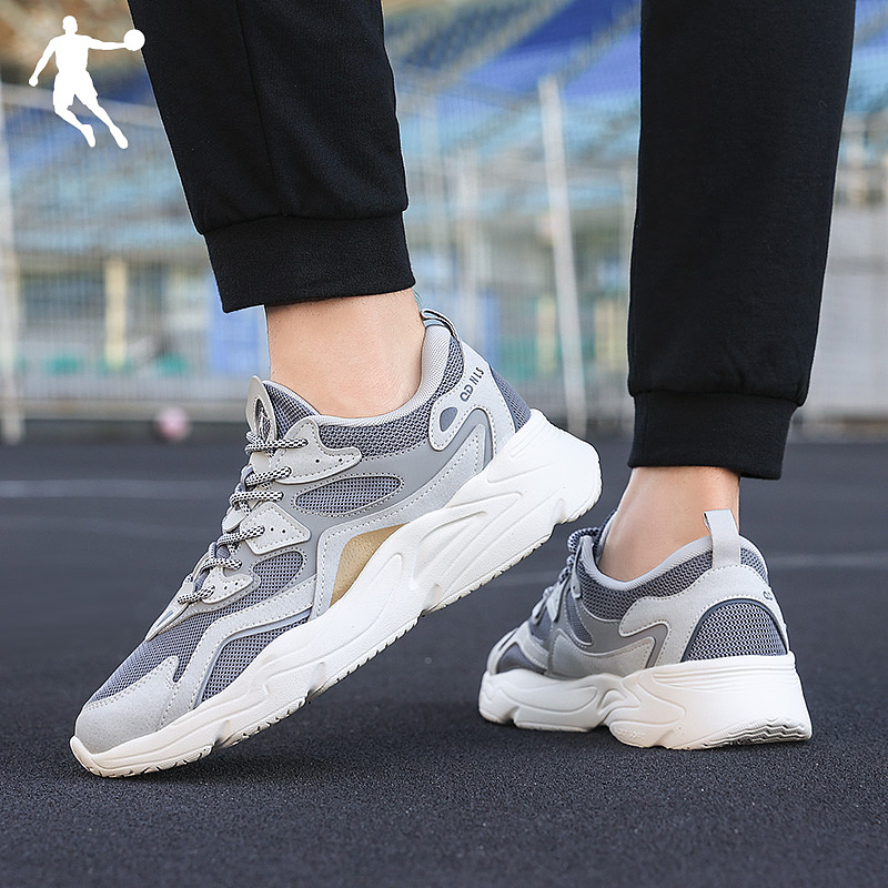 【详情】【修图】一组黑色跑道冷色调的跑鞋修图