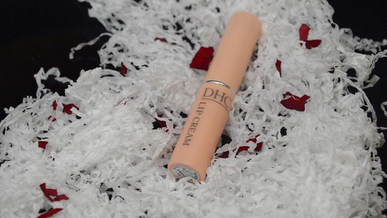 润唇膏视频（图ZMzMxMzYwMzc2） - 产品摄影 - 站酷设计师高婷婷tt原创素材 - 站酷ZCOOL