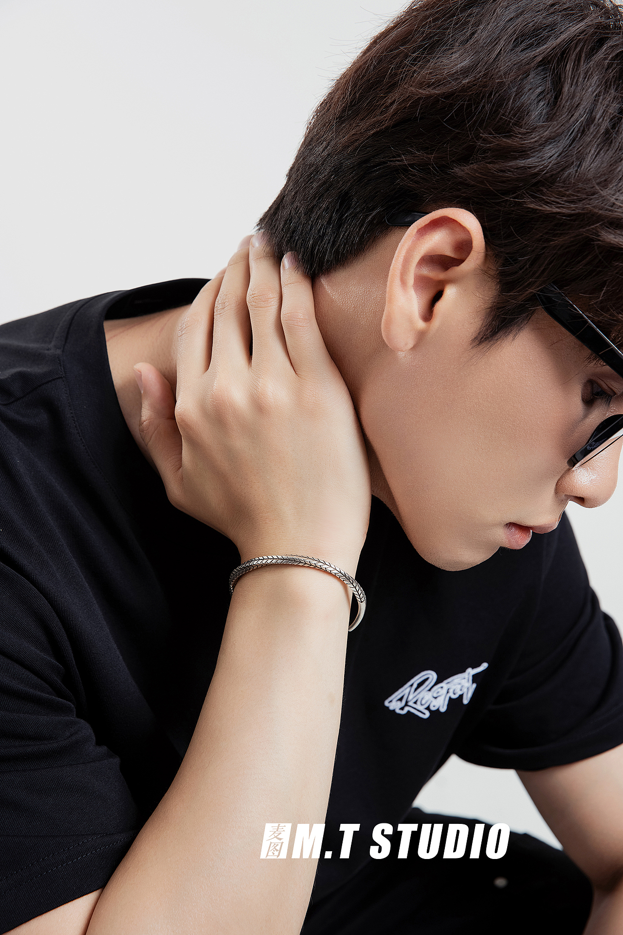 男模银饰手镯戒指饰品首饰男士项链冷酷