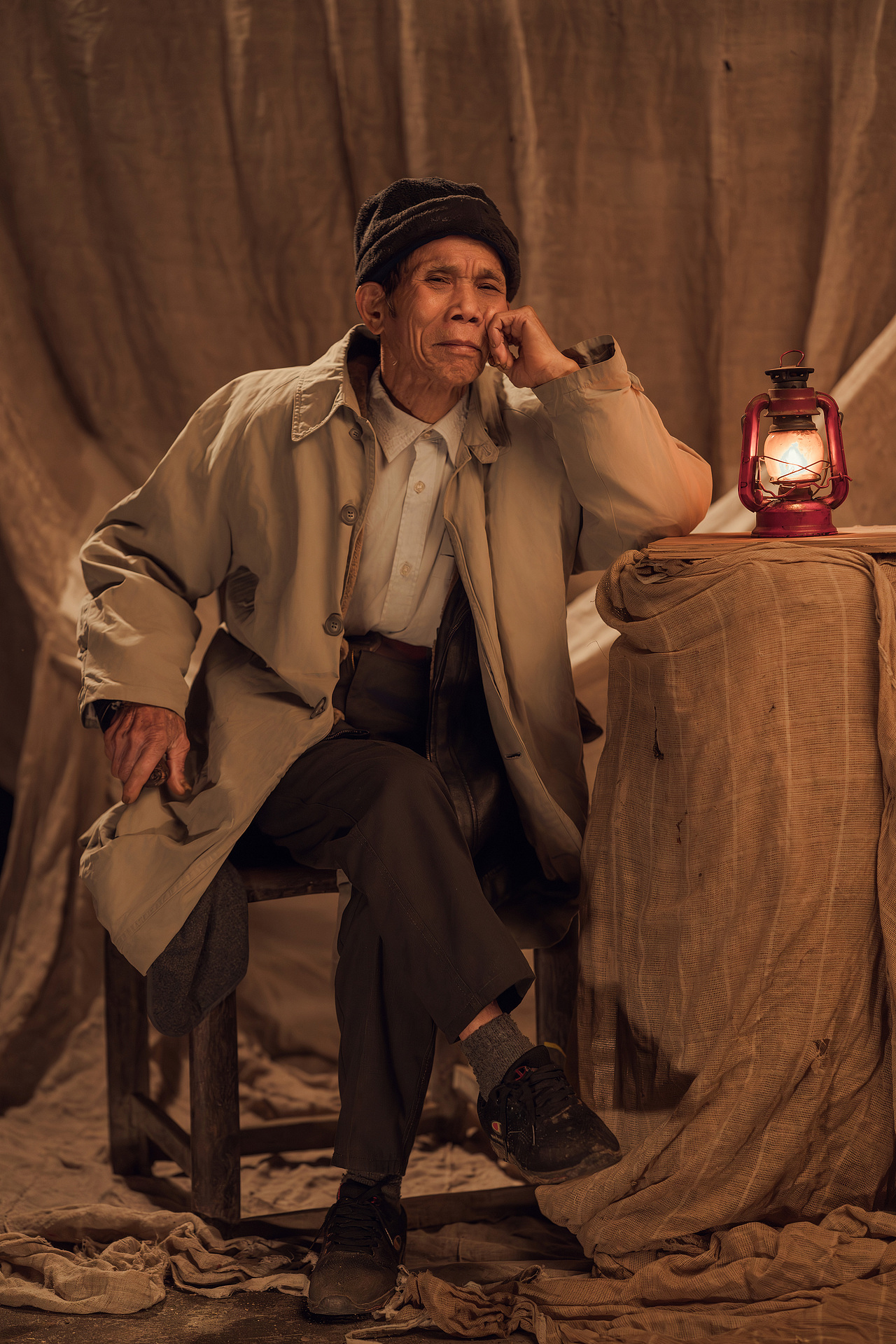 我們的父輩，無(wú)聲的吶喊（圖ZMzYxNzA5NTQ0） - 人像攝影 - 站酷設(shè)計(jì)師夏萱荷香原創(chuàng)素材 - 站酷ZCOOL