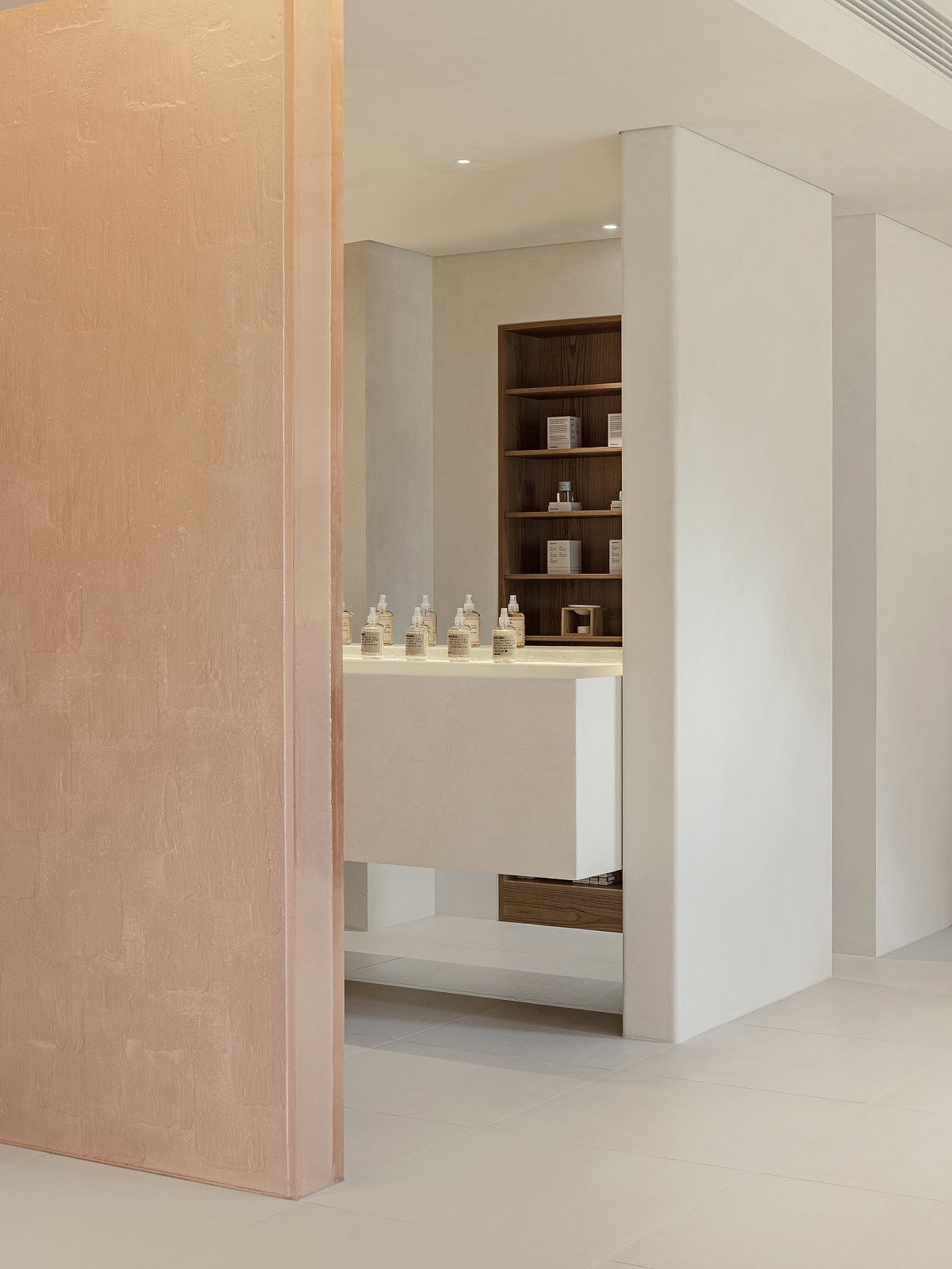 香水店装修设计案例鉴赏（图ZMzIwMzk4Mzgw） - 商业空间设计 - 站酷设计师成都有木设计原创素材 - 站酷ZCOOL