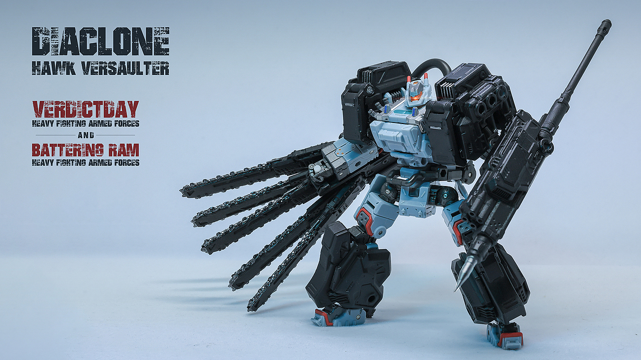 同理审判日/破城槌/要塞三组装备可以进行共同安装,形成不对称式的剪影设计