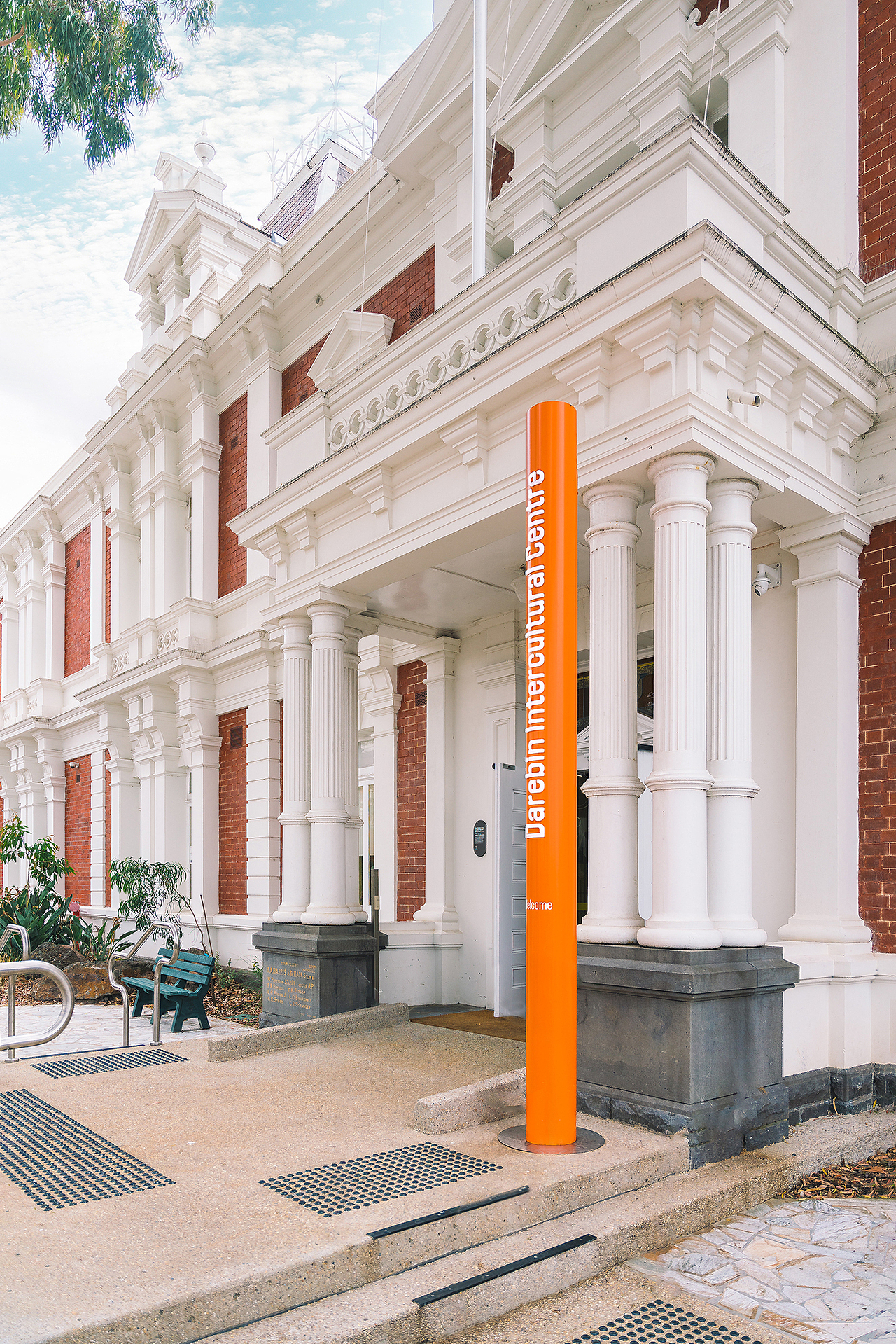 戴瑞宾跨文化中心-导视设计