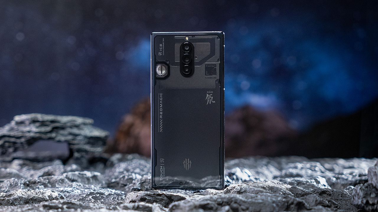 近期三个项目：iQOO 11S、荣耀Magic V2、红魔8S Pro+（图ZMzQ5NDkwODI0） - 产品摄影 - 站酷设计师柴大狗原创素材 - 站酷ZCOOL