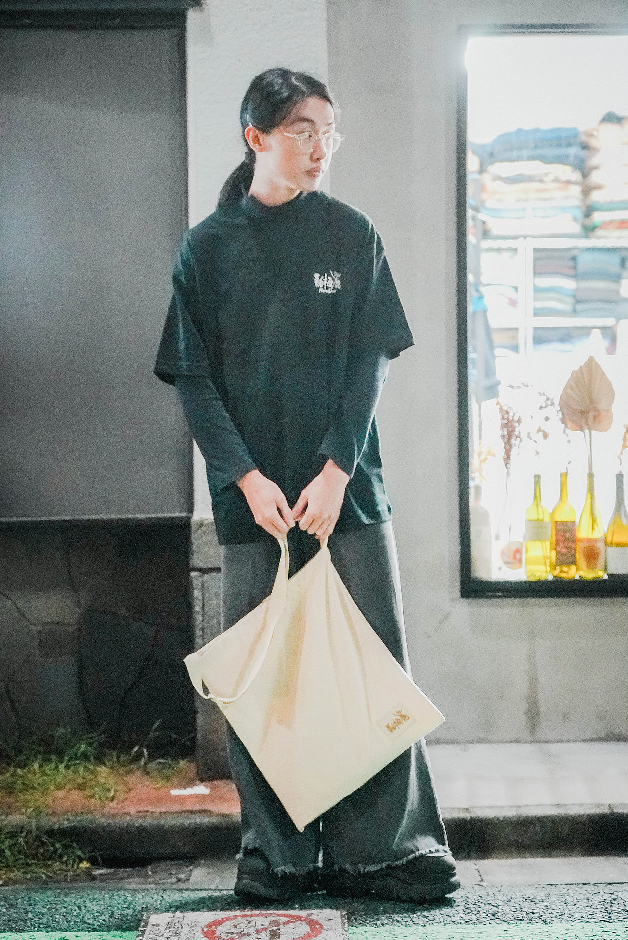 设计 / 摄影 | 话梅鹿 2023年亚洲巡演 T恤 / 帆布袋（图ZMzUzMjEyOTA0） - 宣传物料 - 站酷设计师fosi原创素材 - 站酷ZCOOL