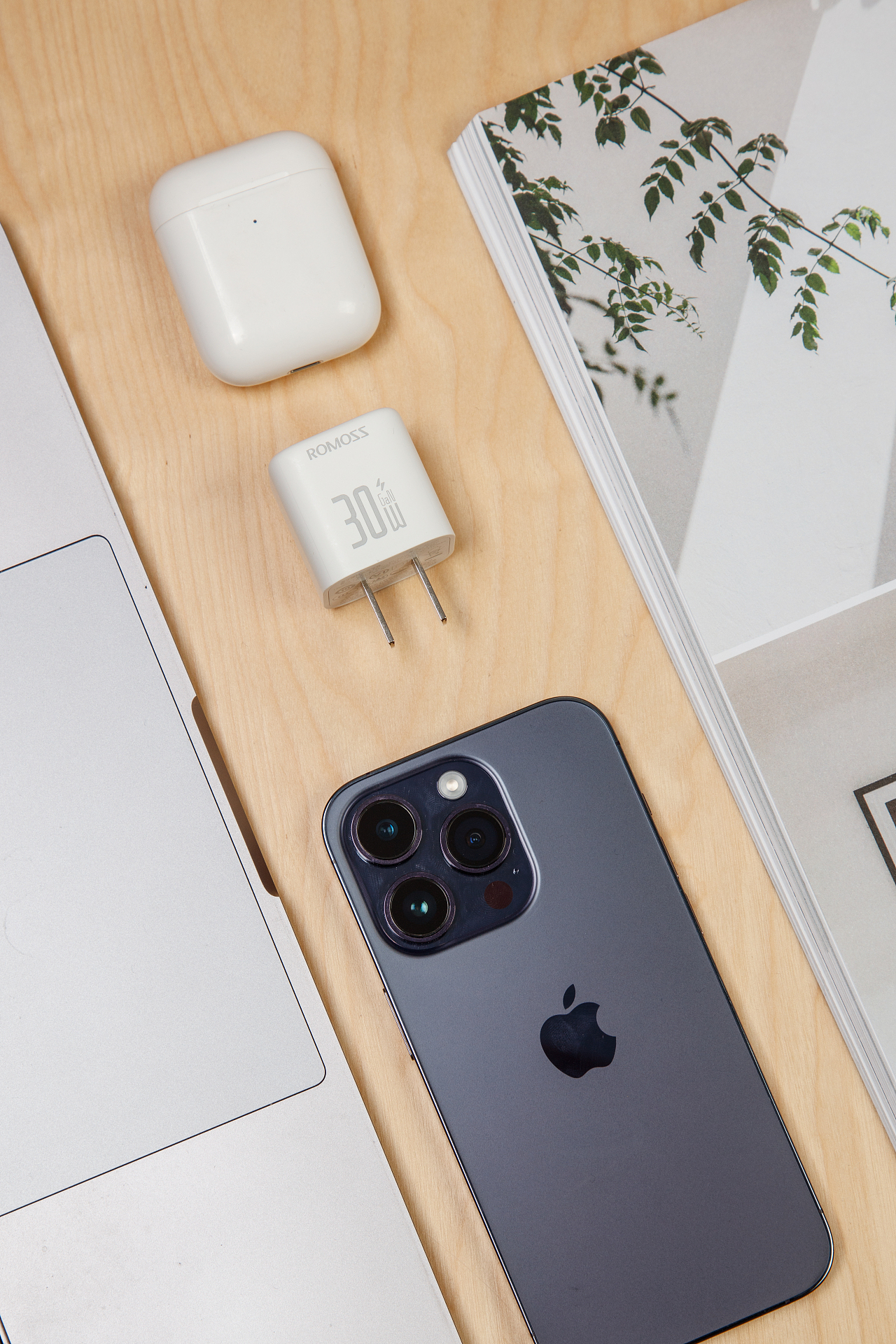 罗马仕 AC20C-30W 白色充电头