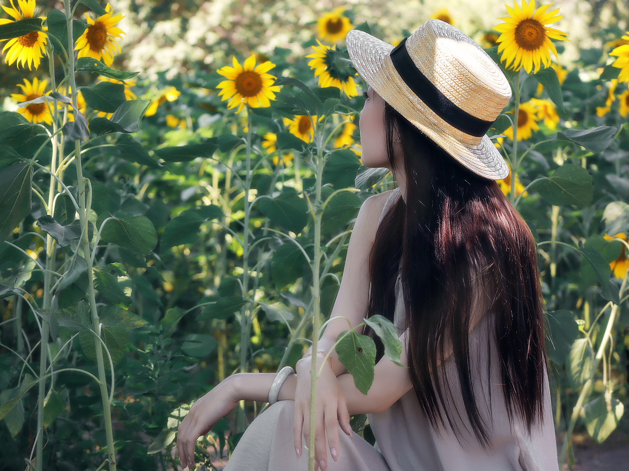 奥森北园人像摄影（图ZMzUzMjcxMTIw） - 人像摄影 - 站酷设计师风雪夜归人111原创素材 - 站酷ZCOOL