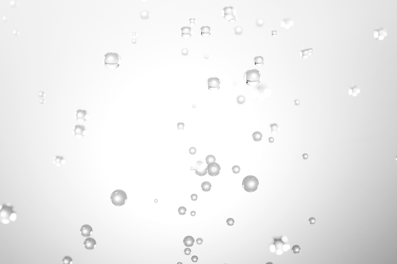 化妆品-水乳场景拍摄（图ZMzM3NDg0NDIw） - 产品摄影 - 站酷设计师摄影师shp原创素材 - 站酷ZCOOL