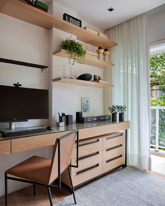 160平米公寓 素雅的色调简洁大方