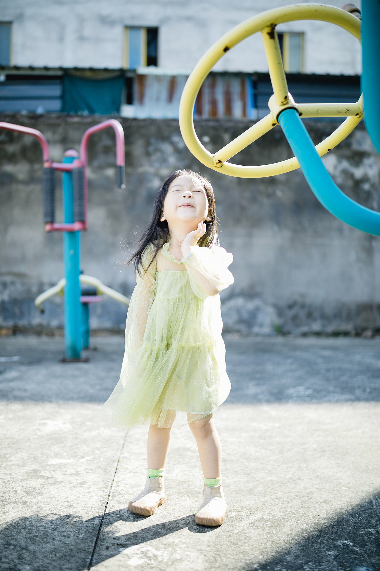 她穿了喜欢的裙子