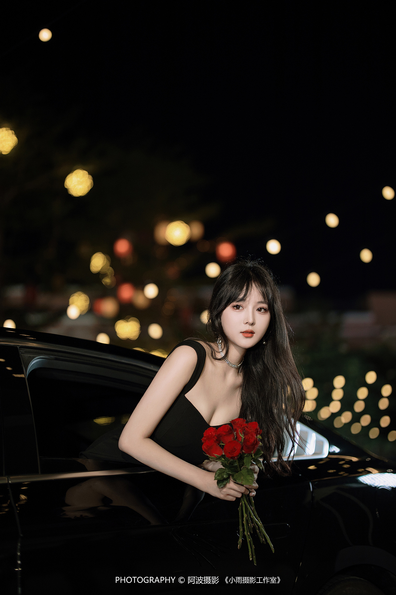 黑夜里的红玫瑰