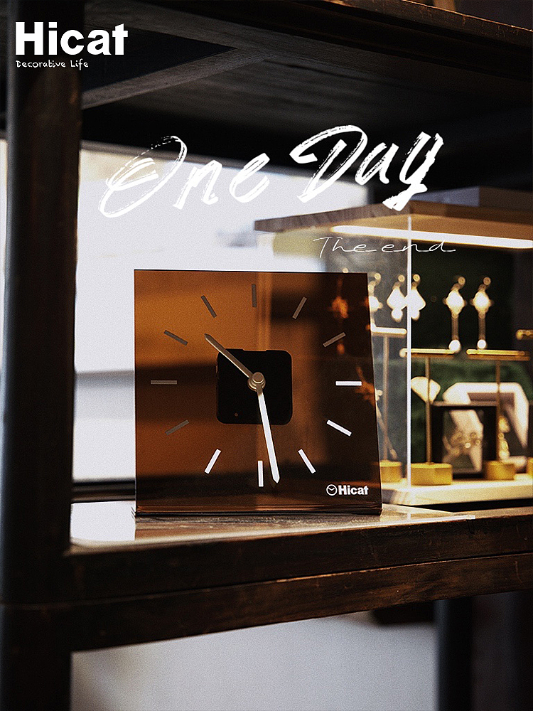 透明亚克力座钟