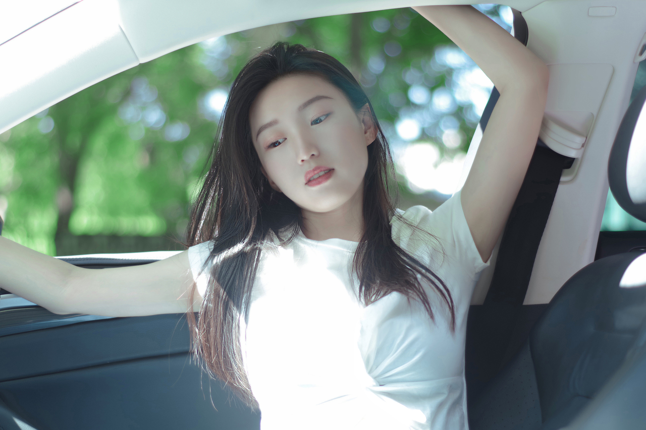 请允许我成为你的夏天--夏日车内拍照（图ZMzEwMTU5MDA0） - 人像摄影 - 站酷设计师金渺今原创素材 - 站酷ZCOOL