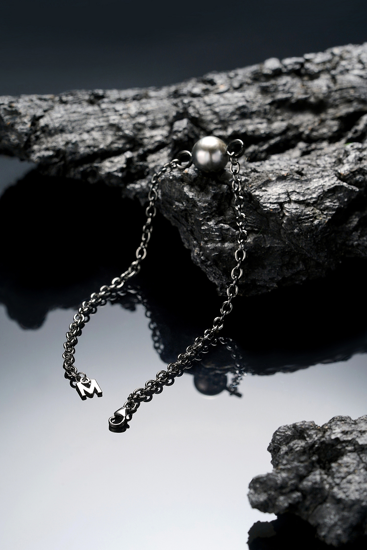 日常珠宝拍摄 |大溪地黑珍珠吊坠 手链 场景氛围（图ZMzY4NTkwNTQ0） - 产品摄影 - 站酷设计师珠宝摄影师Ja原创素材 - 站酷ZCOOL