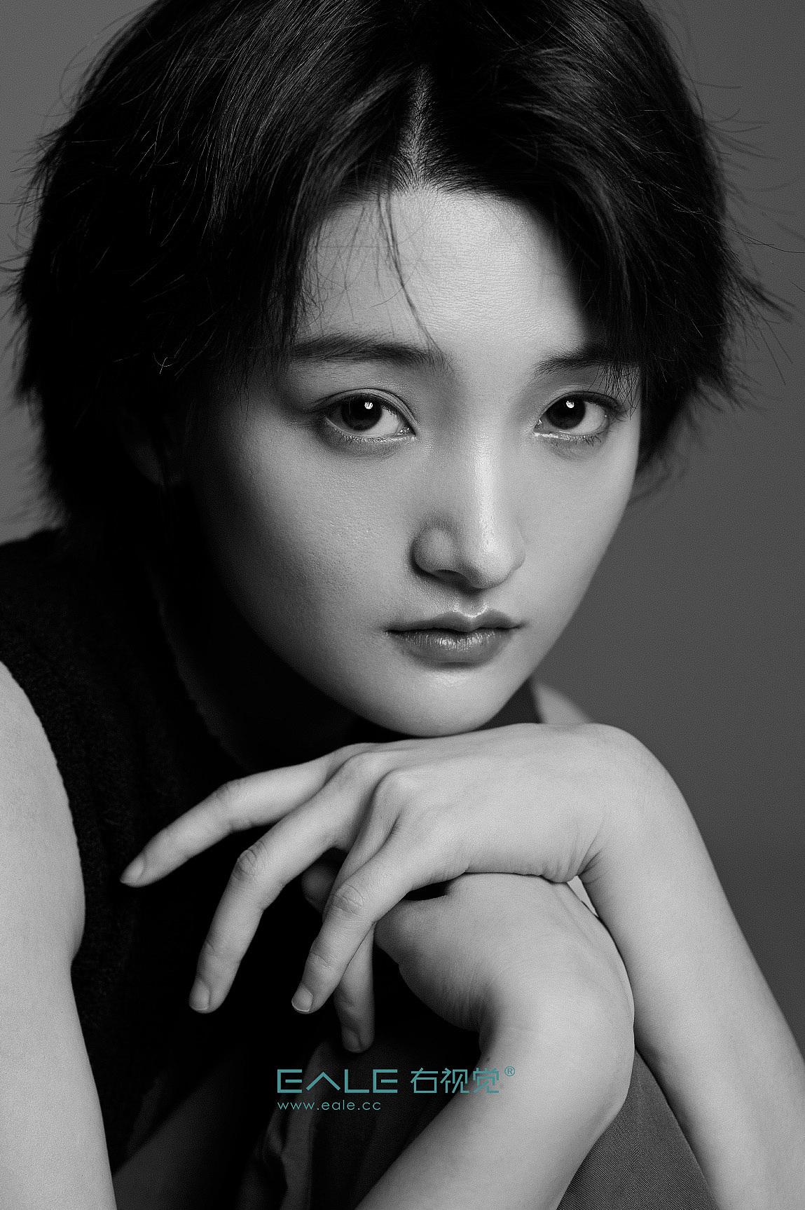 黑白格 含教程:女生怎么拍的更帅气更高级