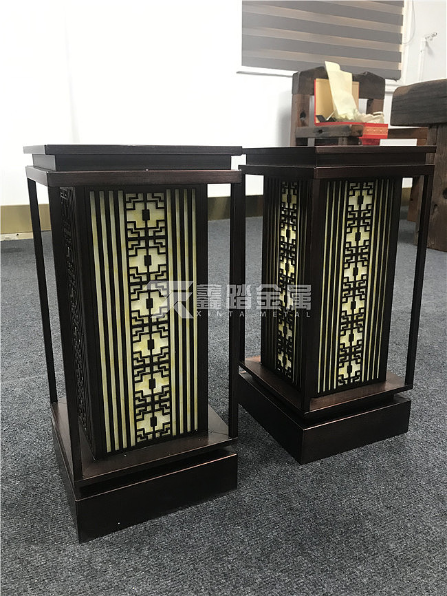 售楼部入口古铜不锈钢灯箱中式雕花园林灯罩