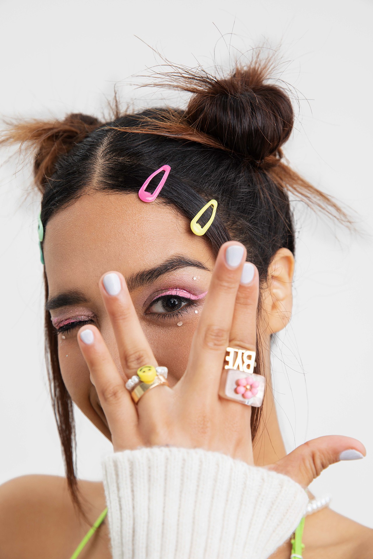 Y2K风格美瞳拍摄（图ZMjk5OTQ1Nzg4） - 人像摄影 - 站酷设计师NOSeriousOffice原创素材 - 站酷ZCOOL