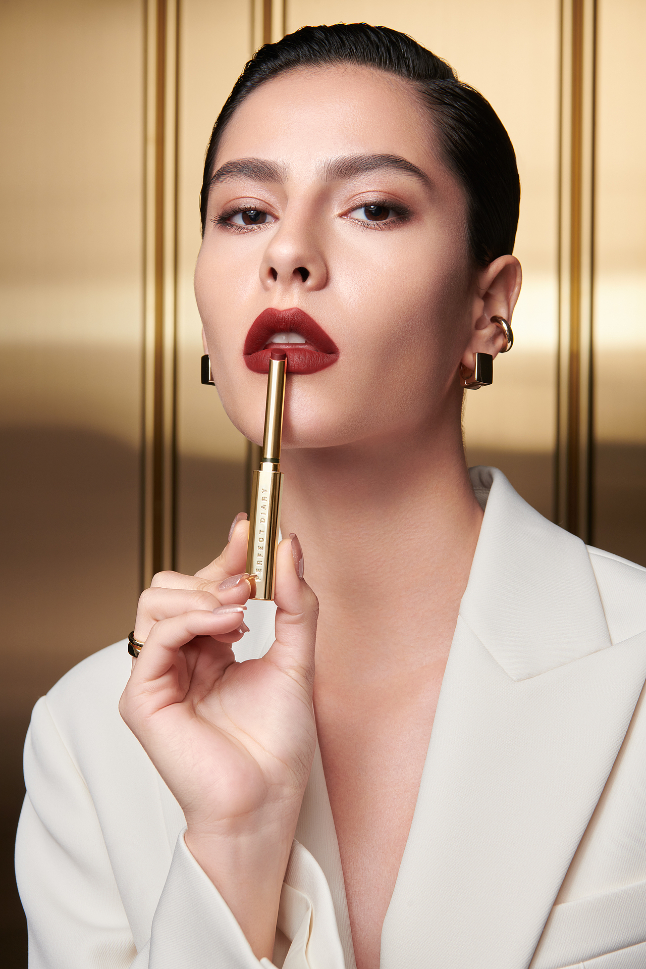 美妆拍摄-完美日记「小细跟」口红