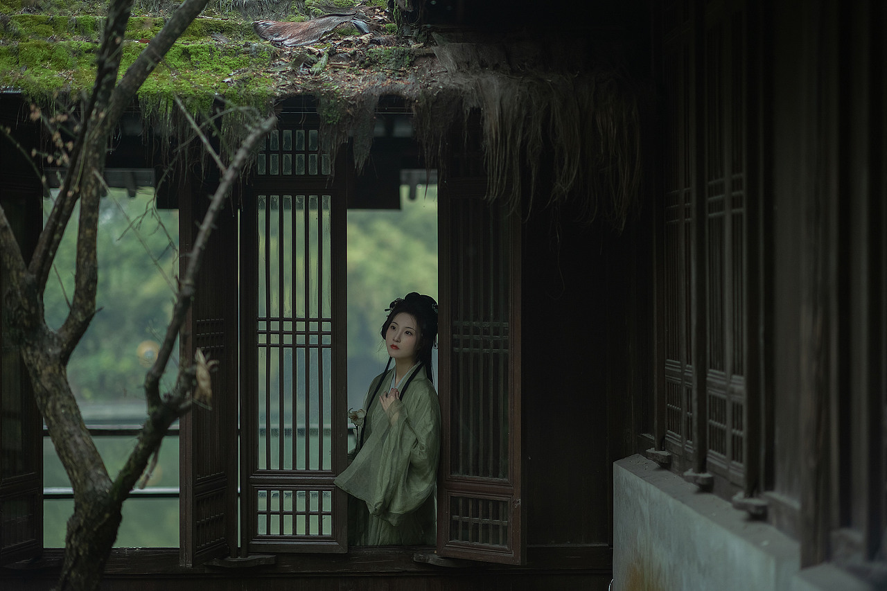 绿意晓声浓（图ZMzQyMTEyNzMy） - 人像摄影 - 站酷设计师若寒Rock原创素材 - 站酷ZCOOL