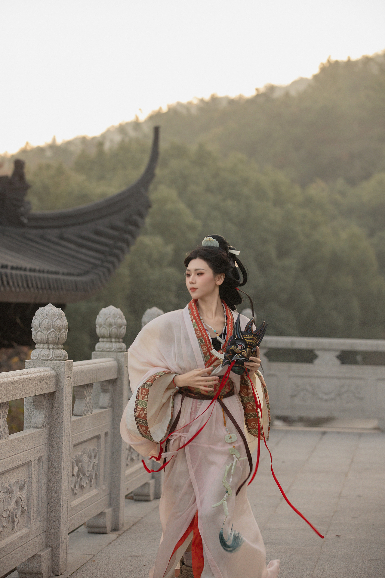 你的弦外之音太隐晦 世人听不懂（图ZMzYxMTc0NTg4） - 人像摄影 - 站酷设计师路尘谨制原创素材 - 站酷ZCOOL