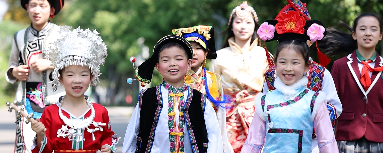 《中国梦.新征程》超燃校园宣传片,可以这样拍!