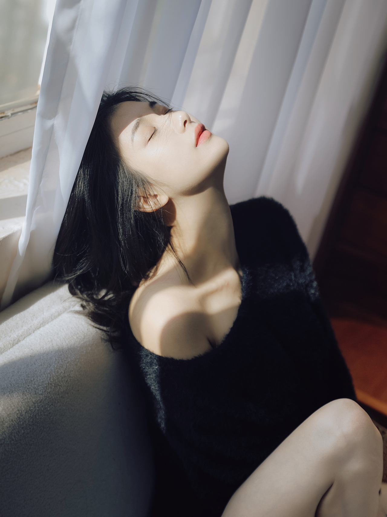 顺顺的黑色毛衣（图ZMzI4OTk2MDQw） - 人像摄影 - 站酷设计师ARTLee小杰原创素材 - 站酷ZCOOL